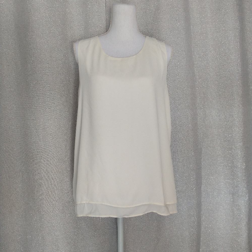 Appleseed's sleeveless top